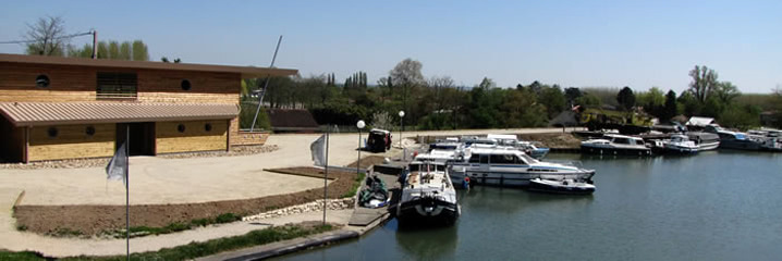 Pont des Sable port and boat yard