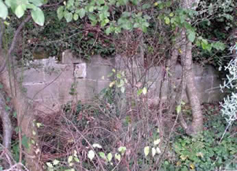 Stonework of the lower chamber of the locks at Villaudy